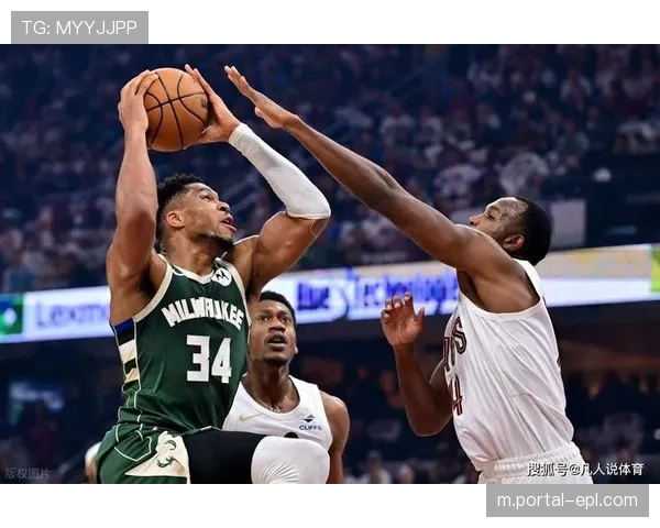 字母哥空砍40+准三双 无力挽救球队颓势前三战场均36分16篮板7助攻